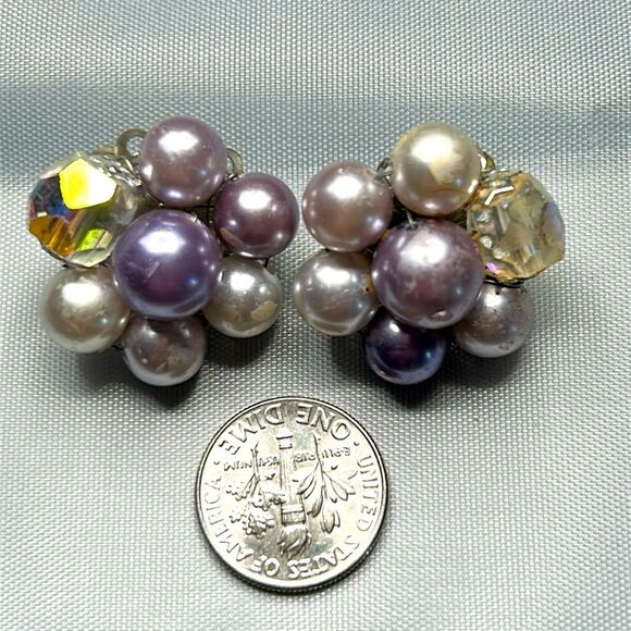 Signed Japan Pearl Cluster Earrings - Picture 6 of 13